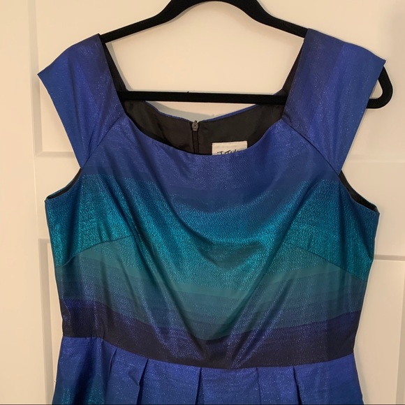 Blue/Teal Sparkle Party Dress Size 10 Perfect! - Picture 2 of 7